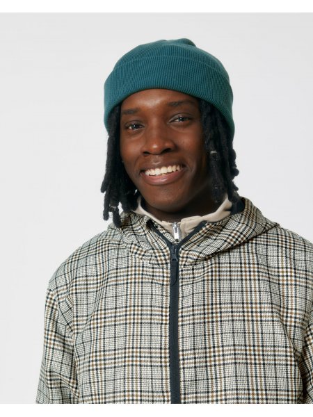 Mannequin homme de face portant le bonnet Rib Beanie couleur stargazer