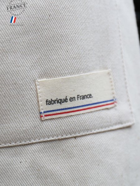 zoom sur l'étiquette du Tablier Tanguy personnalisable 