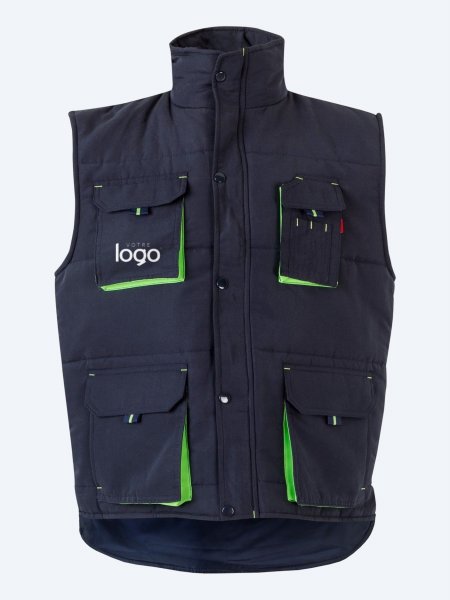 Packshot du gilet matelassé bicolore multipoches V5902 en coloris Navy / Lime avec simulation de marquage logo sur la poche poitrine Packshot du gilet matelassé bicolore multipoches V5902 en coloris Navy / Lime avec simulation de marquage logo sur la poche poitrine