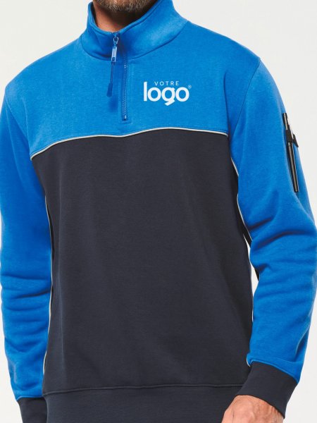 Sweat personnalisable WK404 Navy/Royal Blue - exemple de marquage poitrine Sweat bicolore personnalisable WK404 en coloris Navy/Royal Blue avec exemple de logo blanc sur la poitrine