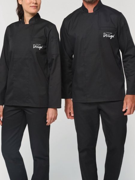 mannequin homme et mannequin femme de face portant la Veste de cuisine écoresponsable manches longues unisexe personnalisable mannequin homme et mannequin femme de face portant la Veste de cuisine écoresponsable manches longues unisexe personnalisable
