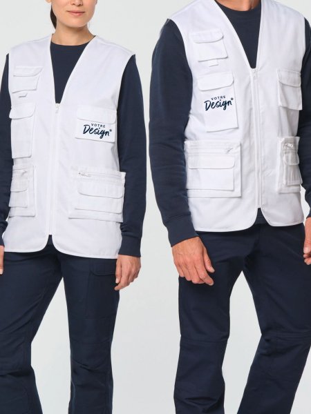 mannequin homme et mannequin femme de face portant le Gilet polycoton multipoches doublé unisexe personnalisable mannequin homme et mannequin femme de face portant le Gilet polycoton multipoches doublé unisexe personnalisable