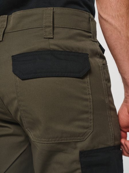 zoom sur la poche du Pantalon de travail bicolore homme personnalisable