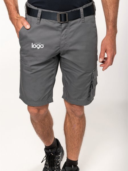 Mannequin homme de face portant le bermuda de travail multipoches WK763 en coloris Convoy Grey Mannequin homme de face portant le bermuda de travail multipoches WK763 en coloris Convoy Grey