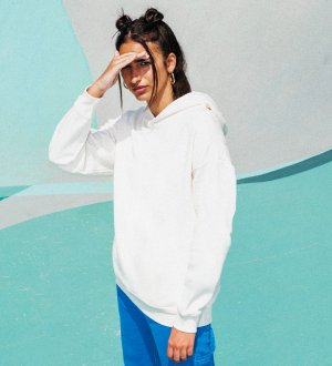 femme portant sweat bio ivory femme portant sweat bio ivory