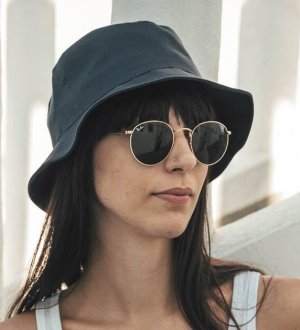 Bob personnalisable en polyester recyclé AT206 en coloris navy Bob personnalisable en polyester recyclé AT206 en coloris navy
