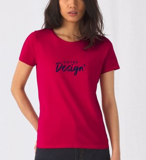 Visuel d'un mannequin femme portant le t-shirt femme CGTW04T #E190 couleur Sorbet Visuel d'un mannequin femme portant le t-shirt femme CGTW04T #E190 couleur Sorbet