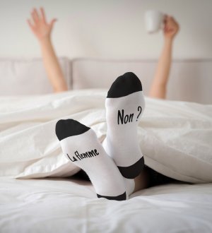 Chaussettes message caché portées