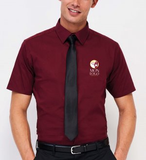 Exemple de logo floqué sur la chemise pour homme Broadway en coloris Bordeaux Exemple de logo floqué sur la chemise pour homme Broadway en coloris Bordeaux