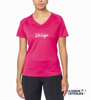 mannequin femme de face portant le T-shirt Femme col V 10 km des Étoiles