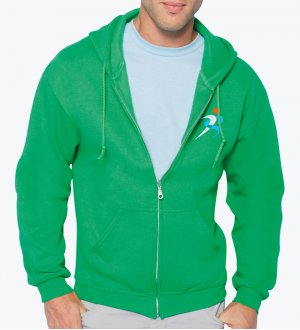 Le sweat zippé GI18600 à personnaliser en coloris Green Le mannequin homme porte le sweat zippé à capuche GI18600 personnalisable en coloris Green