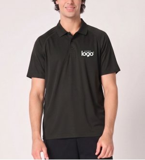 mannequin homme de face portant le Polo sport homme personnalisable