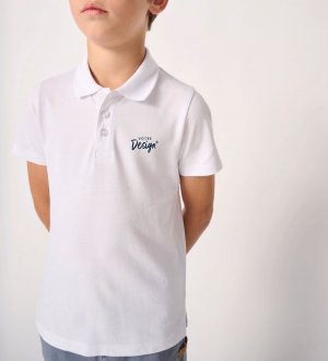 mannequin enfant de face portant le Polo piqué enfant Basic personnalisable