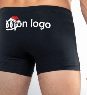 Boxer bio noir homme personnalisé vue de face avec logo noel Boxer bio noir homme personnalisé vue de face avec logo noel