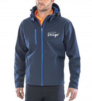 mannequin homme de face portant la Veste Softshell Capuche Homme mannequin homme de face portant la Veste Softshell Capuche Homme