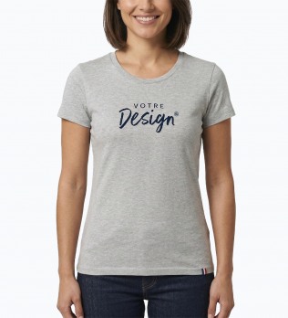 Mannequin femme de face portant le t-shirt 03273-LOLA couleur gris chiné Mannequin femme de face portant le t-shirt 03273-LOLA couleur gris chiné