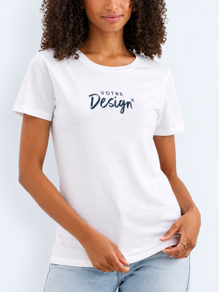 Mannequin femme de face portant le t-shirt IMPERIALW 11502 couleur blanc