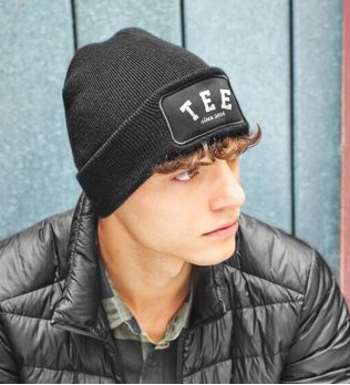 bonnet floqué avec logo 