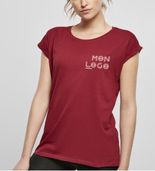Tee shirt personnalisable pour femme avec manches courtes à ourlets, BY021 en coloris Burgundy avec exemple de logo imprimé sur le coeur