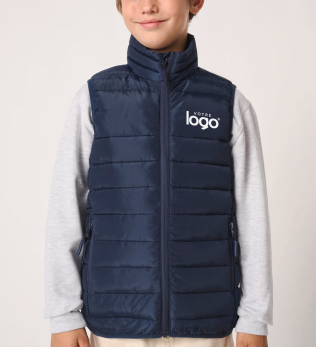 Mannequin enfant de face portant le Bodywarmer matelassé enfant personnalisable IB6174 Mannequin enfant de face portant le Bodywarmer matelassé enfant personnalisable IB6174