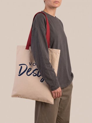 Sac shopping en toile Natural poignées Cherry Red porté, avec votre design imprimé