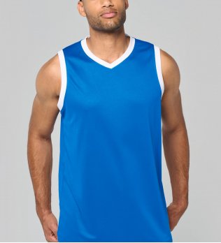 mannequin homme portant le Maillot de basket-ball homme PA4050 mannequin homme de face portant le Maillot de basket-ball homme PA4050