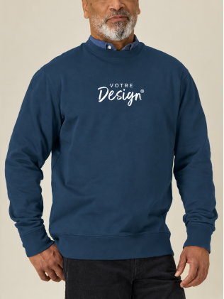 homme de face portant le sweat Changer 2.0 à personnaliser en coloris deep teal