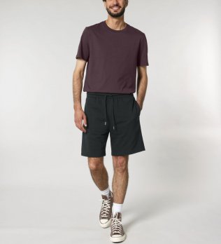 Homme portant le short Stanley / Stella Rocker référence STBU186 de couleur Black de face