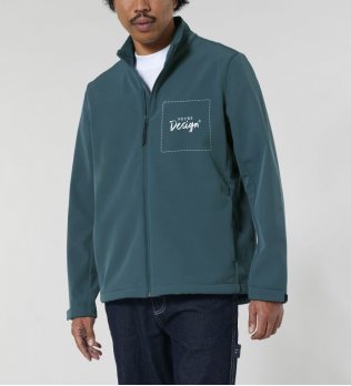 homme portant la veste navigator personnalisée avec un logo en coloris stargazer
