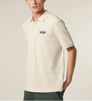 Homme portant le Prepster 2.0 en coloris Natural Raw avec votre logo et zone de personnalisation