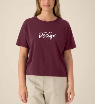 mannequin femme de face portant le T-shirt Stella Etta personnalisable
