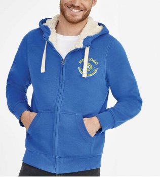 Veste Sherpa en coloris royal avec exemple de logo imprimé sur le coeur