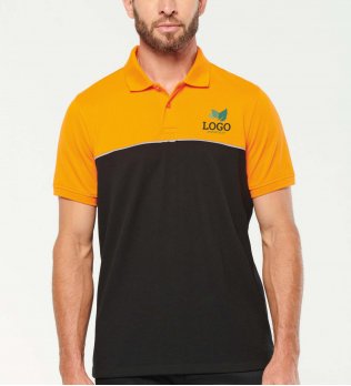 Polo workwear bicolore WK210 personnalisable en coloris Orange avec logo porté par un homme