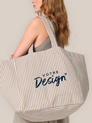 Sac de plage oversize WM677 porté, personnalisé avec votre design Sac de plage oversize WM677 porté, personnalisé avec votre design