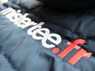 Broderie mistertee.fr sur doudoune