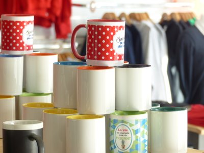 mugs bicolores personnalisés